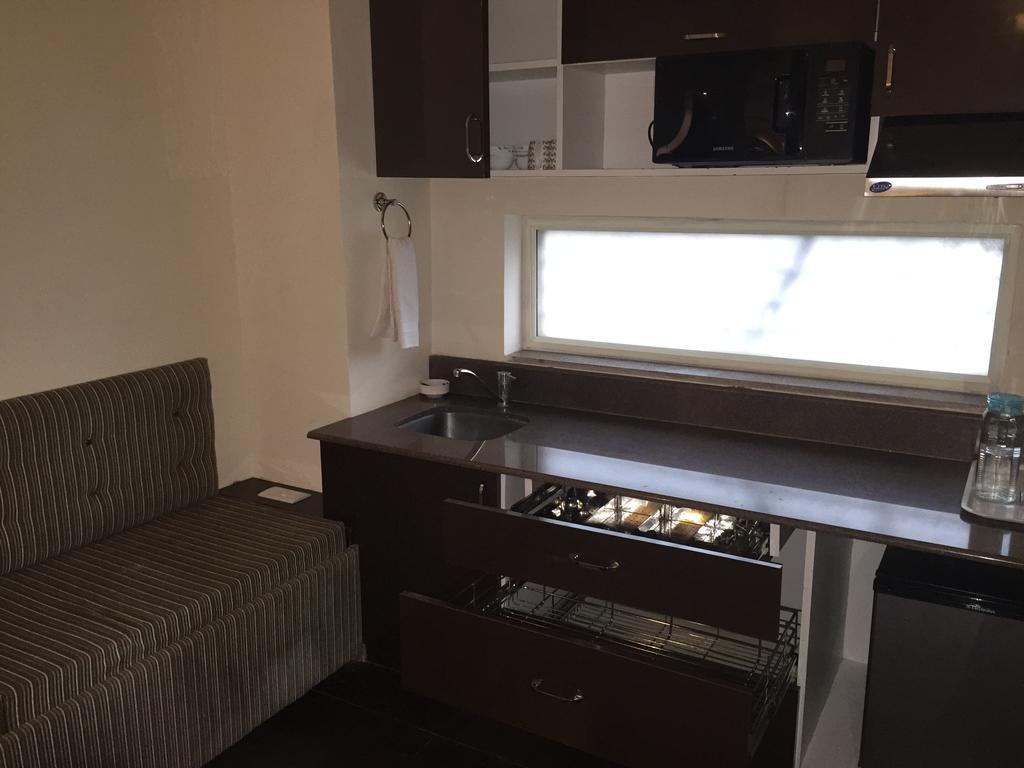 Luxtay Suites Bangalore Rom bilde